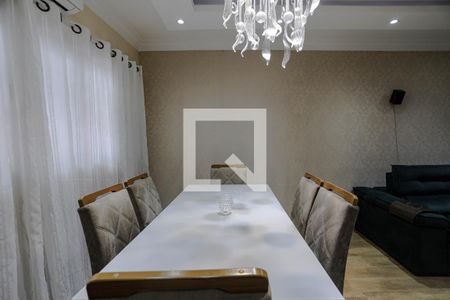 Sala de casa de condomínio para alugar com 3 quartos, 120m² em Centro, Mogi das Cruzes