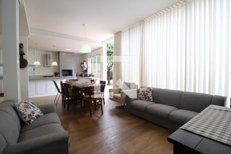 Sala de casa para alugar com 4 quartos, 322m² em Morada da Colina, Uberlândia