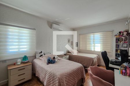 Quarto 2  (casa 1) de casa à venda com 4 quartos, 220m² em Santa Terezinha, São Bernardo do Campo