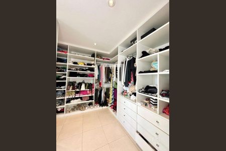 Casa à venda com 6 quartos, 344m² em Charitas, Niterói