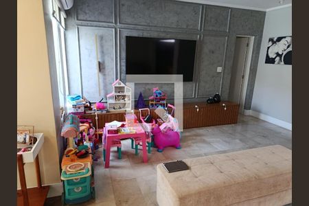 Casa à venda com 4 quartos, 280m² em Parque Mandaqui, São Paulo