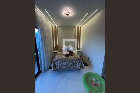 Casa à venda com 4 quartos, 210m² em Recreio dos Bandeirantes, Rio de Janeiro