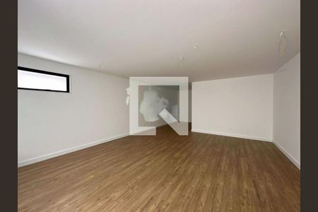 Casa à venda com 5 quartos, 860m² em Barra da Tijuca, Rio de Janeiro