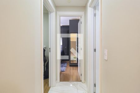 Corredor de apartamento à venda com 2 quartos, 45m² em Jardim Monte Alegre, Taboão da Serra