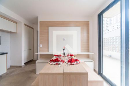 Sala de apartamento à venda com 2 quartos, 53m² em Campestre, Santo André