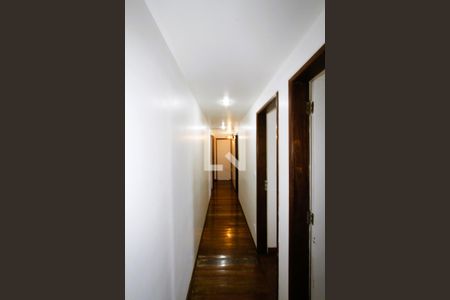 Corredor de apartamento à venda com 4 quartos, 180m² em São Bento, Belo Horizonte