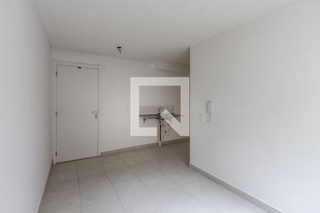 Sala de apartamento para alugar com 2 quartos, 34m² em Parque Industrial Tomas Edson, São Paulo