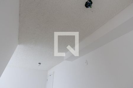 Sala/Cozinha de apartamento para alugar com 2 quartos, 34m² em Parque Industrial Tomas Edson, São Paulo