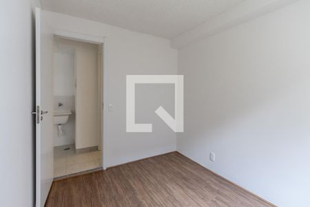 Quarto 1 de apartamento para alugar com 2 quartos, 34m² em Parque Industrial Tomas Edson, São Paulo