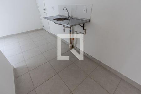 Sala/Cozinha de apartamento para alugar com 2 quartos, 34m² em Parque Industrial Tomas Edson, São Paulo
