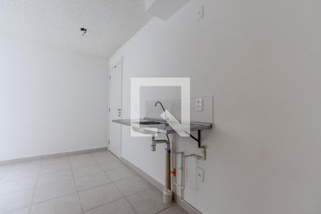 Sala/Cozinha de apartamento para alugar com 2 quartos, 34m² em Parque Industrial Tomas Edson, São Paulo