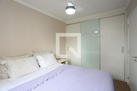 Quarto 1 de apartamento para alugar com 2 quartos, 56m² em Jardim Maria Rosa, Taboão da Serra