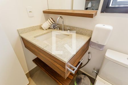 Banheiro de kitnet/studio à venda com 1 quarto, 30m² em Moema, São Paulo