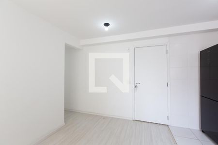 Sala de apartamento para alugar com 2 quartos, 41m² em Jardim Helian, São Paulo