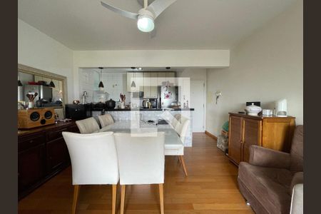 Sala de apartamento à venda com 3 quartos, 75m² em Jardim Peri Peri, São Paulo