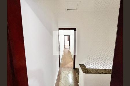Corredor de casa à venda com 3 quartos, 120m² em Jardim São Paulo, São Paulo