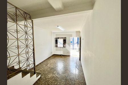 Sala de casa à venda com 3 quartos, 120m² em Jardim São Paulo, São Paulo