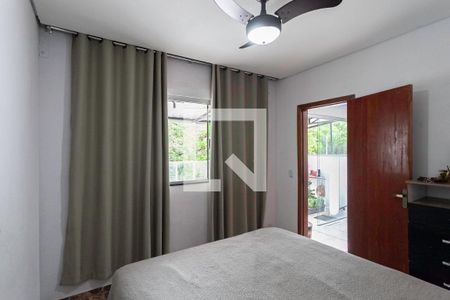 Casa 1 - Quarto 1 de casa à venda com 5 quartos, 430m² em Jaqueline, Belo Horizonte