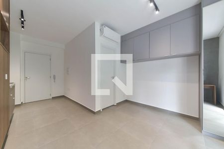 Quarto de kitnet/studio à venda com 1 quarto, 27m² em Santo Amaro, São Paulo