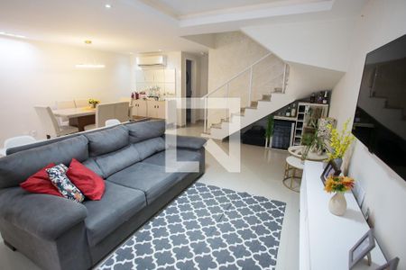 Sala de Estar de casa à venda com 3 quartos, 117m² em Jacarepaguá, Rio de Janeiro