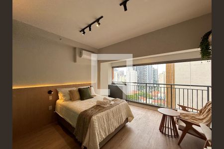 Quarto de kitnet/studio para alugar com 0 quarto, 30m² em Santo Amaro, São Paulo