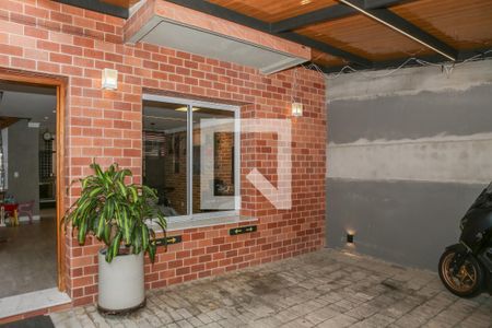 Entrada e Garagem de casa à venda com 3 quartos, 134m² em Lapa de Baixo, São Paulo