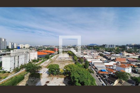 Vista de apartamento à venda com 3 quartos, 67m² em Vila Anastácio, São Paulo