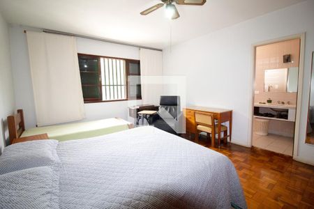 Casa à venda com 5 quartos, 200m² em Vila Madalena, São Paulo