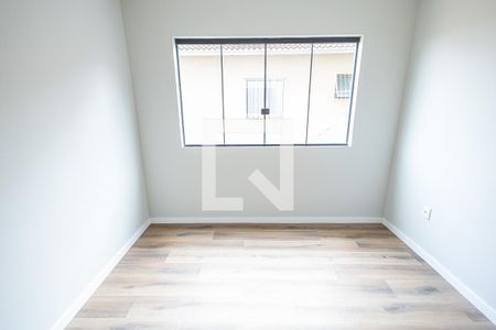 quarto 1 de casa para alugar com 4 quartos, 255m² em Heliópolis, Belo Horizonte