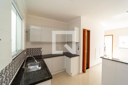 Cozinha de casa de condomínio para alugar com 2 quartos, 60m² em Vila Paranagua, São Paulo