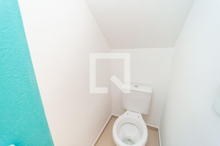 Lavabo de casa de condomínio para alugar com 2 quartos, 60m² em Vila Paranagua, São Paulo