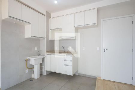 Sala/Cozinha de apartamento para alugar com 1 quarto, 40m² em Jardim do Lago, São Paulo