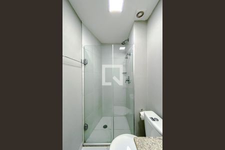 Banheiro de kitnet/studio para alugar com 1 quarto, 23m² em Sé, São Paulo