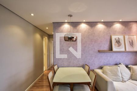 Sala de apartamento à venda com 2 quartos, 62m² em Chácara Agrindus, Taboão da Serra