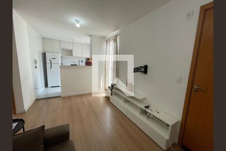 Sala de apartamento para alugar com 2 quartos, 50m² em Lajeado, Cotia
