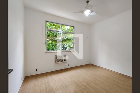Quarto 1 de apartamento à venda com 2 quartos, 66m² em Grajaú, Rio de Janeiro