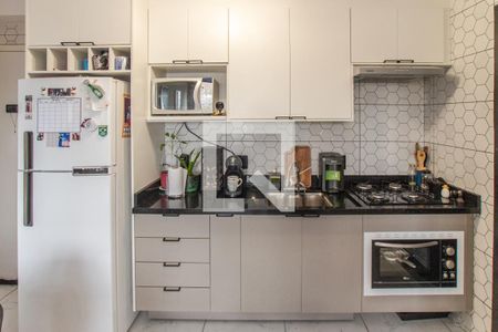 Sala/Cozinha de apartamento para alugar com 2 quartos, 41m² em Vila Sabrina, São Paulo