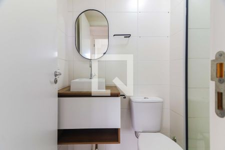 Banheiro de apartamento para alugar com 2 quartos, 32m² em Jardim Celeste, São Paulo