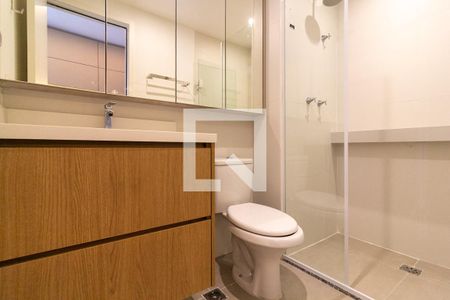 Banheiro de kitnet/studio para alugar com 1 quarto, 24m² em Vila Cordeiro, São Paulo