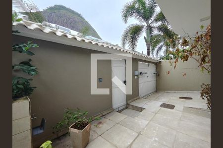 Área Externa de casa de condomínio para alugar com 5 quartos, 230m² em Recreio dos Bandeirantes, Rio de Janeiro