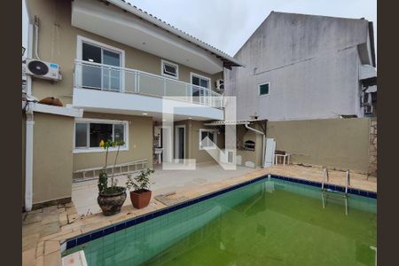 Área Externa de casa de condomínio para alugar com 5 quartos, 230m² em Recreio dos Bandeirantes, Rio de Janeiro