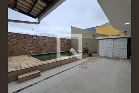 Área Externa de casa de condomínio para alugar com 5 quartos, 230m² em Recreio dos Bandeirantes, Rio de Janeiro