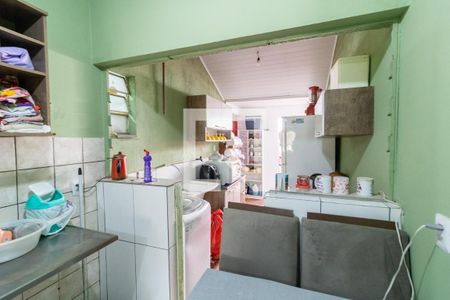 Cozinha e Área de Serviço de casa à venda com 2 quartos, 25m² em Vila Nova, Porto Alegre