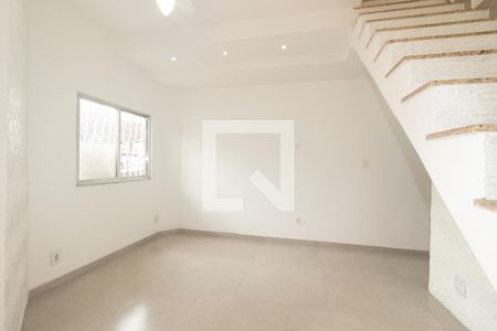 Sala de casa de condomínio para alugar com 2 quartos, 57m² em Campo Grande, Rio de Janeiro