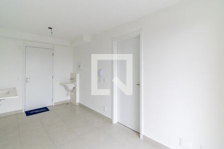 Sala de apartamento para alugar com 1 quarto, 27m² em Jardim Itacolomi, São Paulo