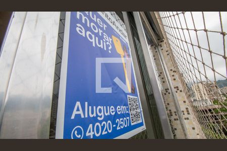 Placa de apartamento para alugar com 2 quartos, 75m² em Grajaú, Rio de Janeiro