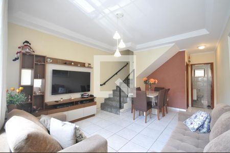 Sala de casa para alugar com 2 quartos, 200m² em Vila Sabrina, São Paulo