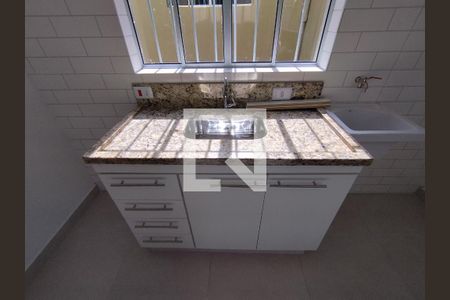 Sala/Cozinha de casa para alugar com 1 quarto, 40m² em Vila Brasilina, São Paulo