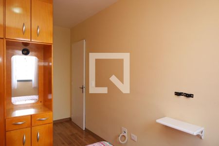 Quarto 1 de apartamento para alugar com 2 quartos, 58m² em Vila Carmosina, São Paulo