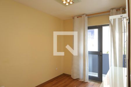 Sala de apartamento para alugar com 2 quartos, 58m² em Vila Carmosina, São Paulo